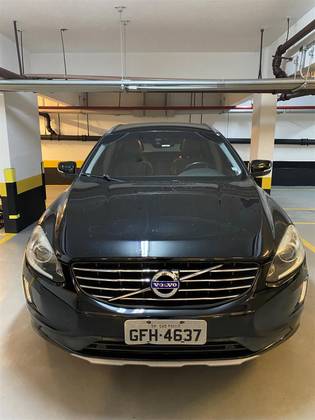 VOLVO XC60 2.0 T5 MOMENTUM GASOLINA 4P AUTOMÁTICO